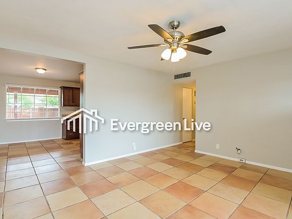 4th image of 866 S Jefferson Ave