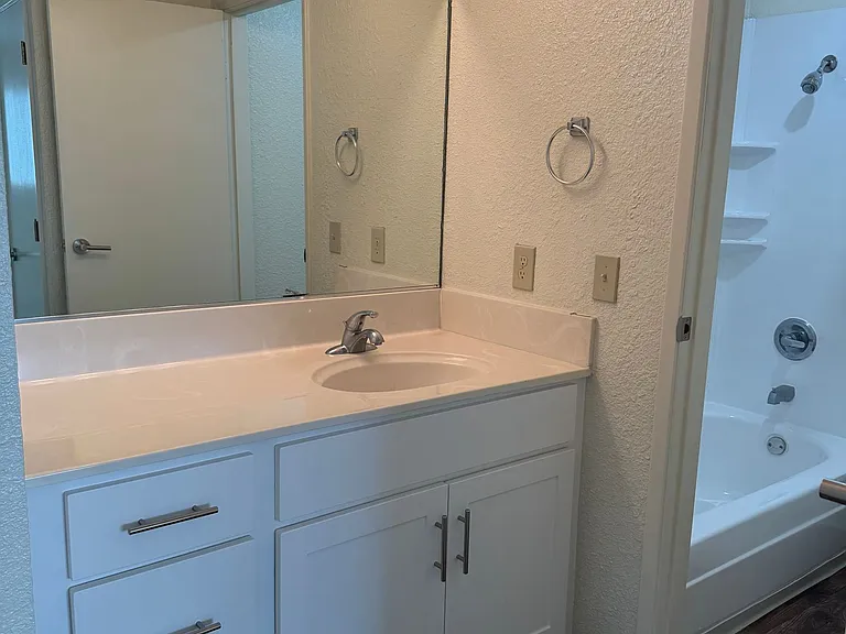 2950 Portage Bay — Photo 150
