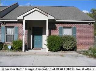 8962 Pecan Tree Dr, Baton Rouge, LA 70810