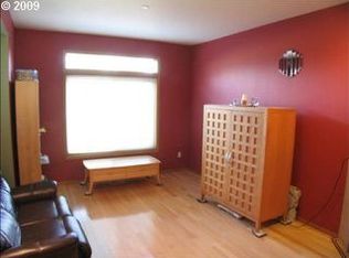 7427 SW 4th Ave, Portland, OR 97219