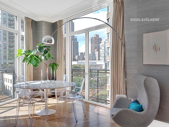 5th image of 15 Central Park W APT 8G