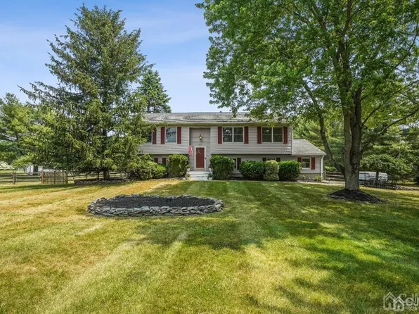 606 Boozer Ln, Hillsborough, NJ 08844