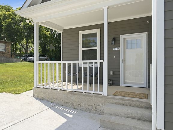 4th image of 2617 Herman St