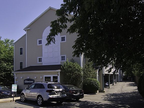 2nd image of 39 Broadway APT 210
