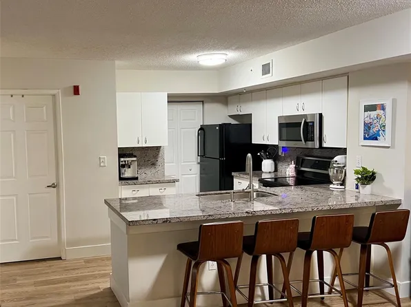 2600 University Drive #105, Davie, FL 33328