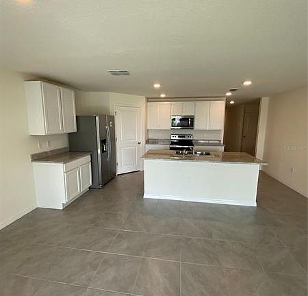 4th image of 1325 Ocean Spray Dr NW