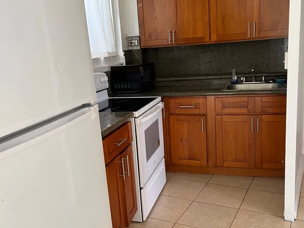 1451 Lusitana St Unit A, Honolulu, HI 96813