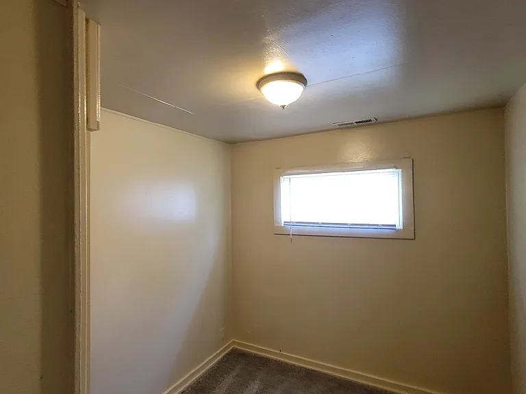 3056 N Olney St — Photo 4