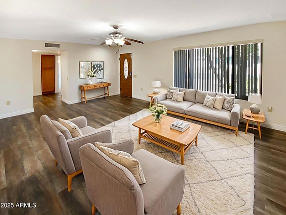 2nd image of 13637 W GARDENVIEW Drive