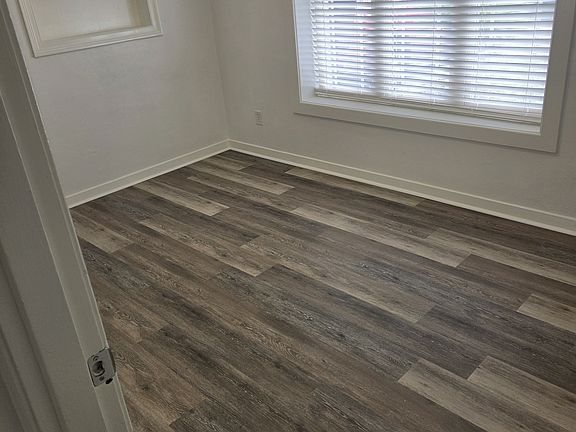 5th image of 119 S 3rd St