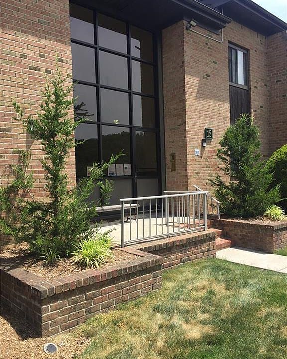 1st image of 15 Brevoort Dr APT 1B