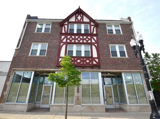 2343 W Irving Park Rd APT 3W, Chicago, IL 60618