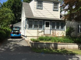 67 Westervelt Ave, Tenafly, NJ 07670