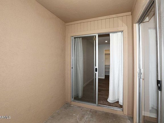 5th image of 522 W Blackhawk Dr Unit 4