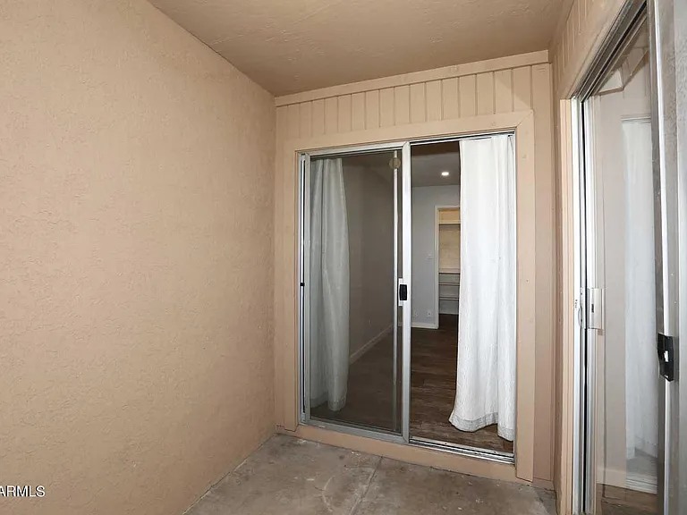 522 W Blackhawk Dr #4 — Photo 5