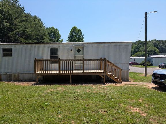 2nd image of 2200 33rd St NE #39