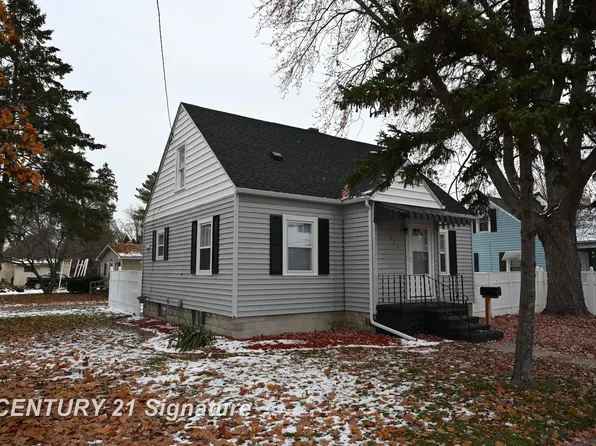 1622 Maine St, Saginaw, MI 48602