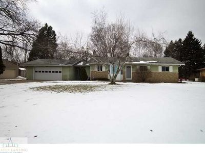 243 W Ledge Dr, Lansing, MI, 48917