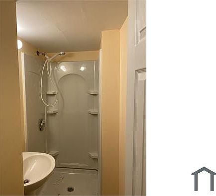 5th image of 2152 Elkridge Ln #1