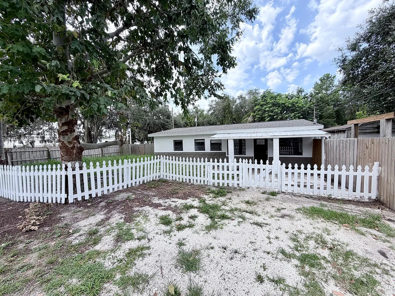 5074 Mapletree Ln — Photo 3