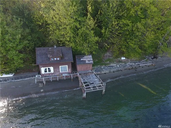 10605 Sunrise Beach Dr NW, Gig Harbor, WA 98332