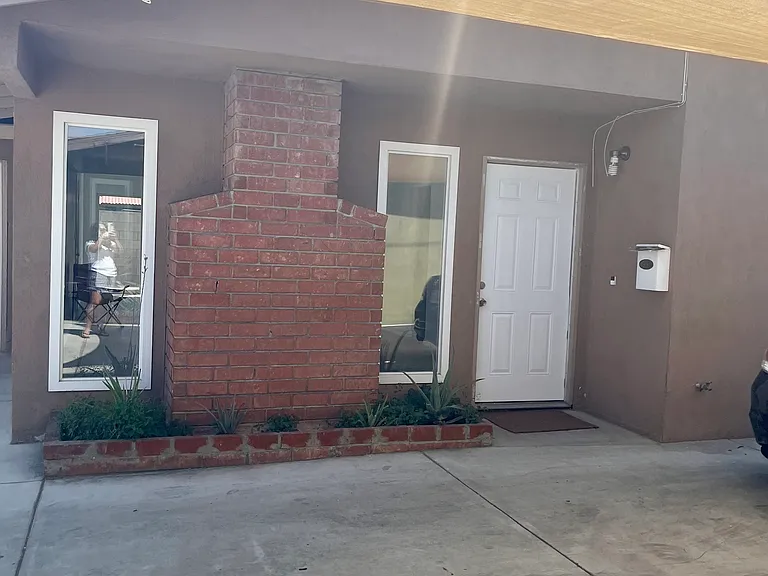 Aileron Ave — Photo 10