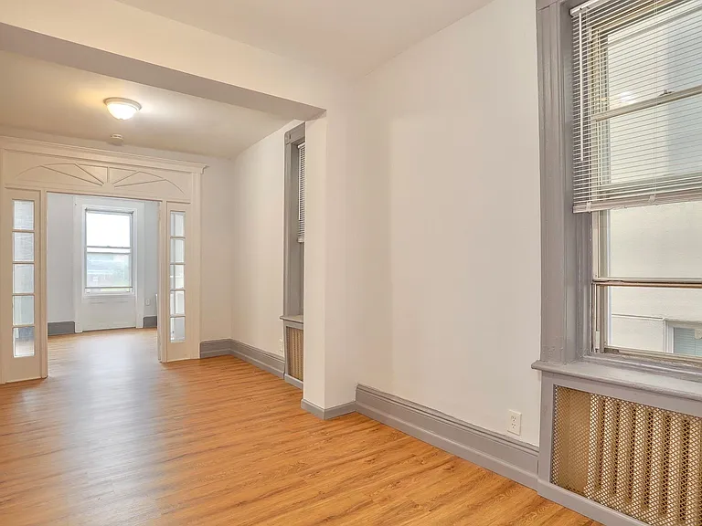 327 Jackson St #13 — Photo 16