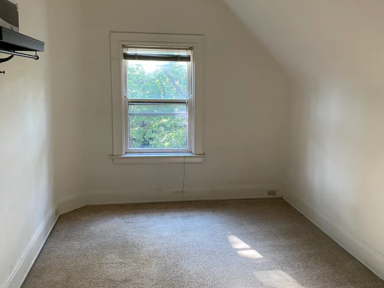 3423 Whitfield Ave #D — Photo 4