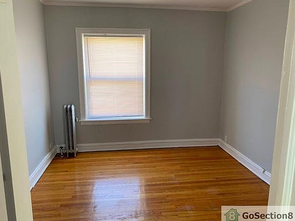 3rd image of 7600 S South Shore Dr APT 2