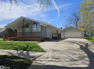 337 Apple Ave, Webster City, IA 50595