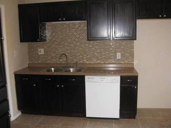 Kitchen - Sink Side