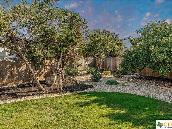 3rd image of 2423 Encino Cedros