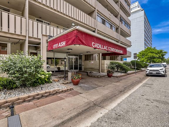 4th image of 1111 N Ash Street #204