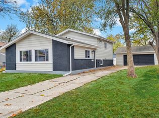 318 Gentry St, Park Forest, IL