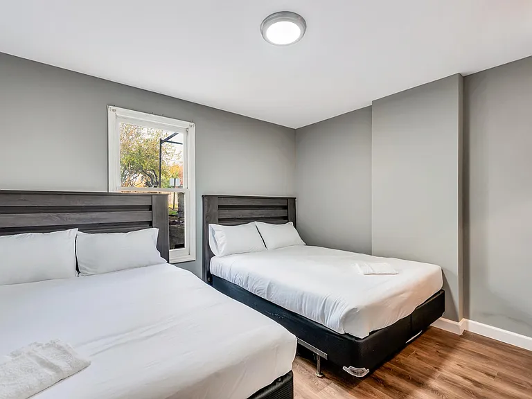715 Barton St #715 — Photo 21