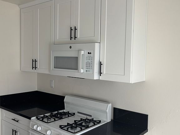 4th image of 3720 Motor Ave #628baa4c9