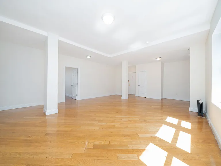 370 Fort Washington Ave #503 — Photo 15
