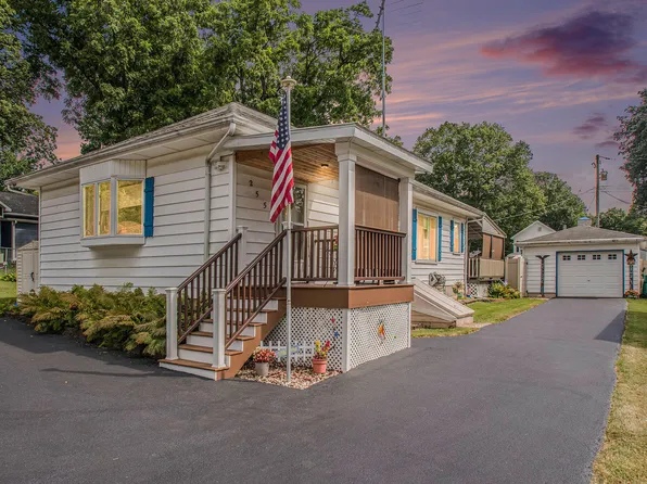 255 W Washington St, Westville, IN 46391