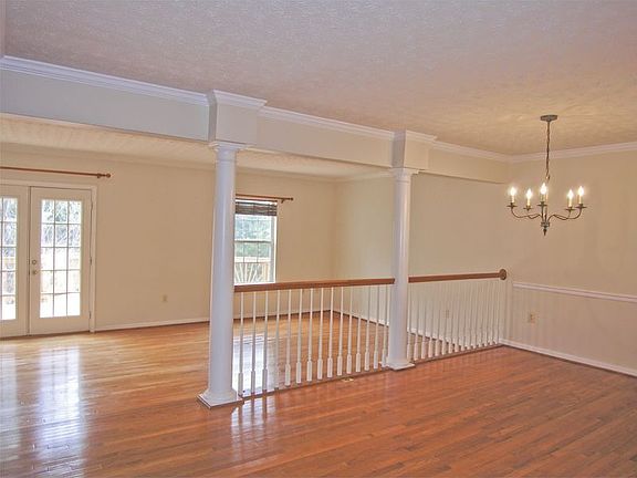 2nd image of 109 Park Brook Ct