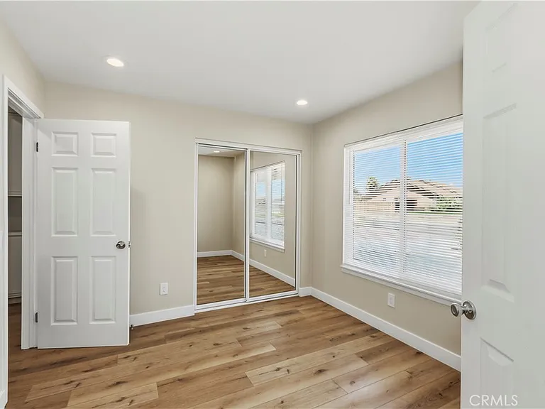 11471 Hollyvale Ave — Photo 12