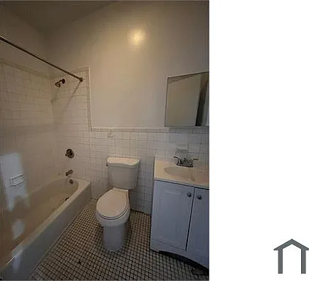20 N Broadway — Photo 6