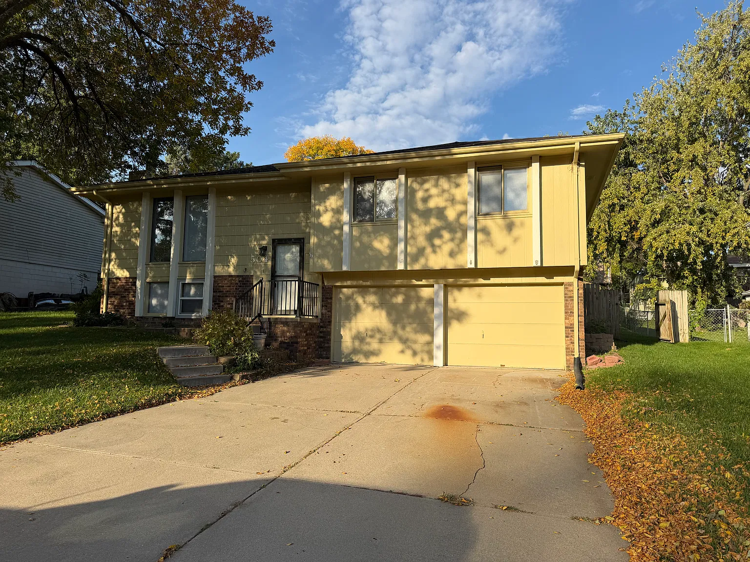 3 bed, 1800 sqft, $2,300 — Photo 1