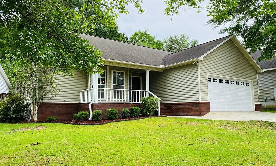 1st image of 211 Bougainvillea Cir