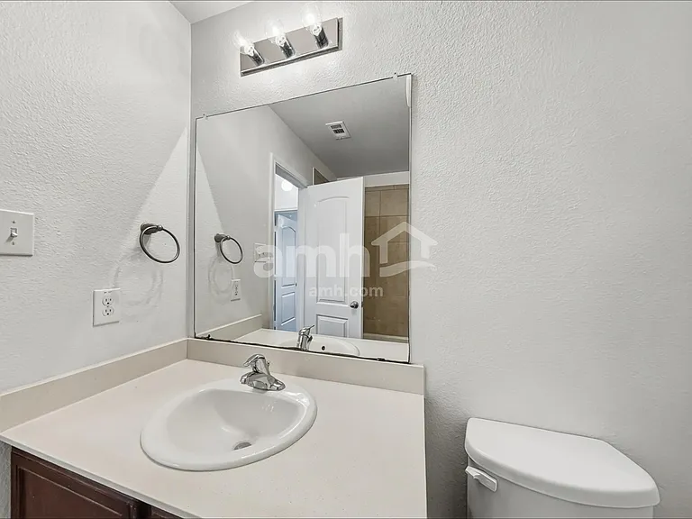 8960 Blackhaw St — Photo 15
