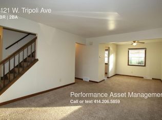 8121 W Tripoli Ave, Milwaukee, WI 53220