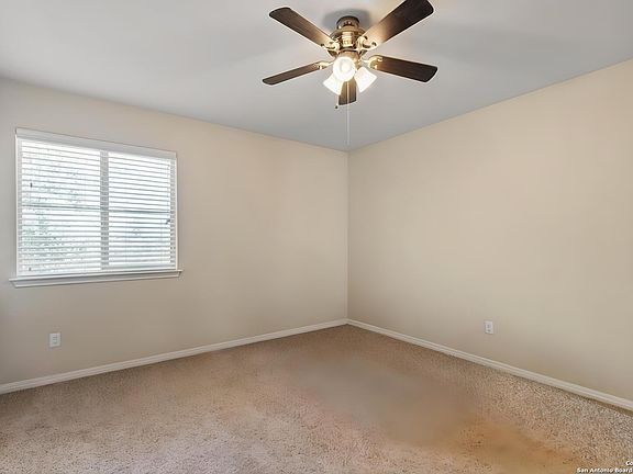 2nd image of 867 San Ignacio
