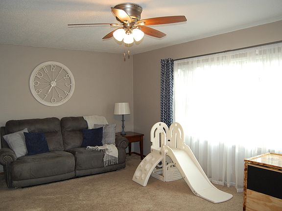2nd image of 3908 G Ave