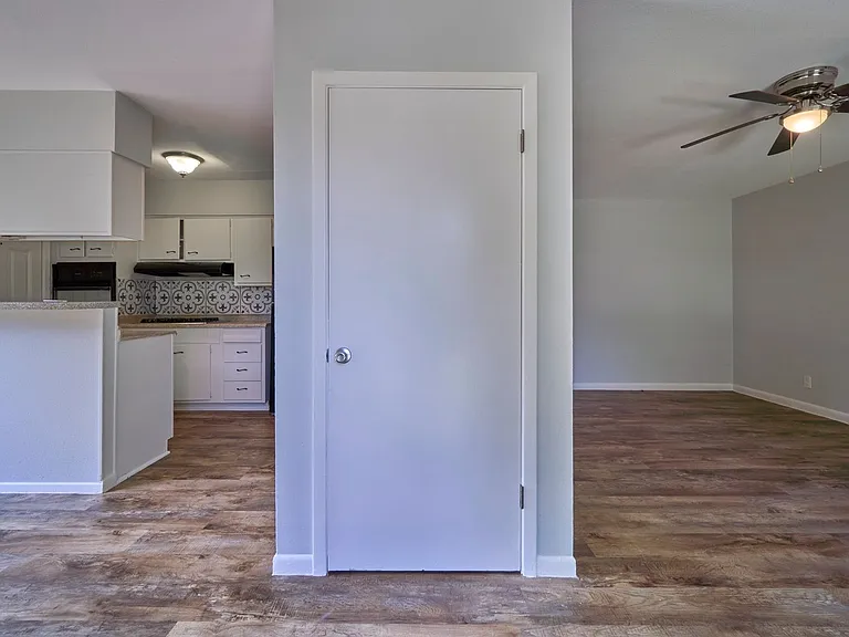 110-122 San Angelo Blvd #118 — Photo 10
