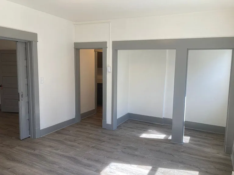 Terrace Arms Apartments — Photo 8