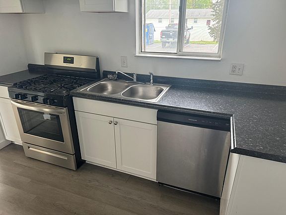 4th image of 4263 New Rd
